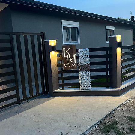 K&M Villas Nea Kallikrateia Esterno foto